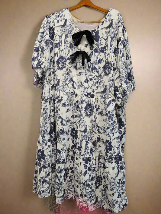 Black and White Midi Plus Size Dress