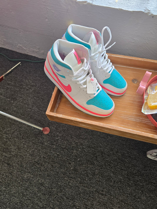 Women's Nike shoes